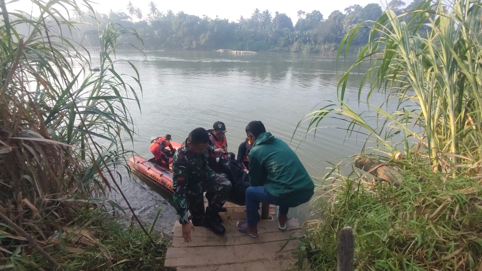 Tenggelam di Sungai Komering, Pria Dewasa Ditemukan Tewas