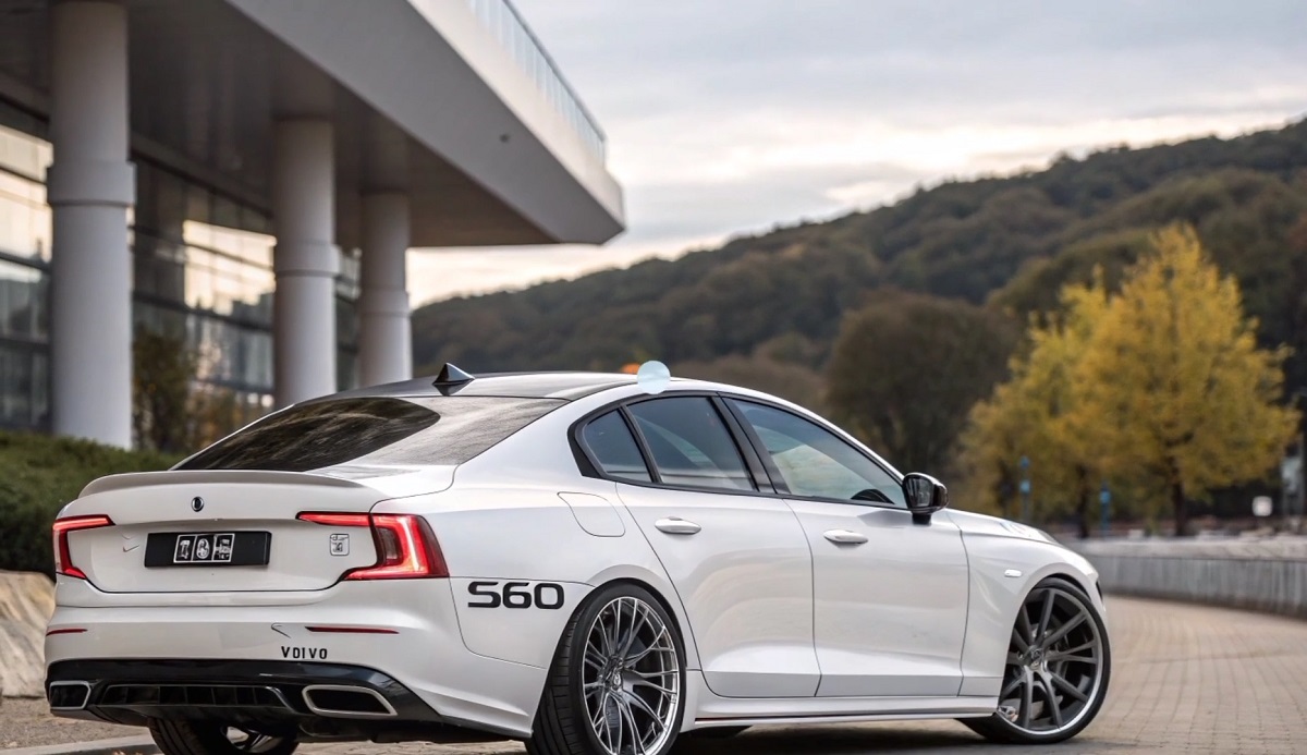 Volvo S60 2026 Hadir, Fitur Canggih dan Mewah yang Bikin Mobil Lain Minder