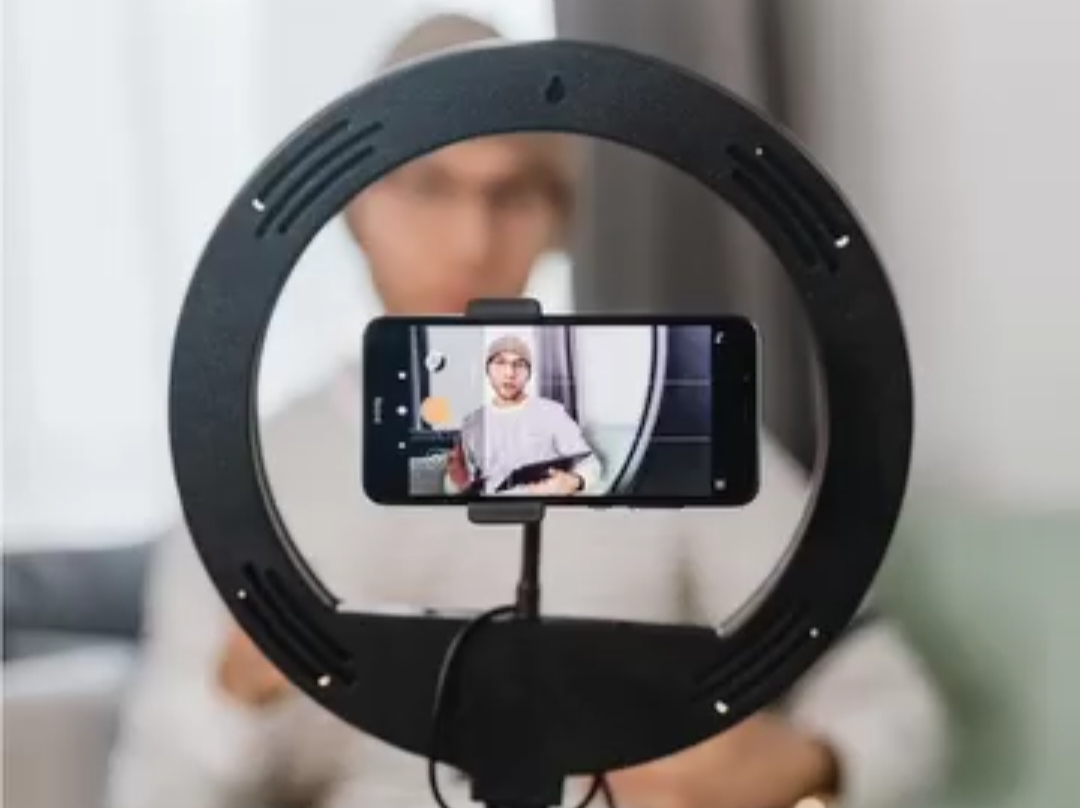 Bikin Vlog Makin Kece! Ini 5 HP Kamera 4K Harga 1 Jutaan yang Wajib Dilirik