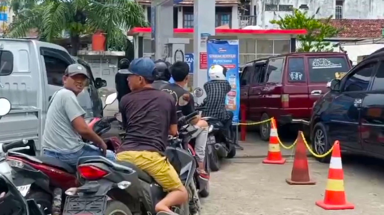 BBM Langka dan Harga Selangit di Muara Enim
