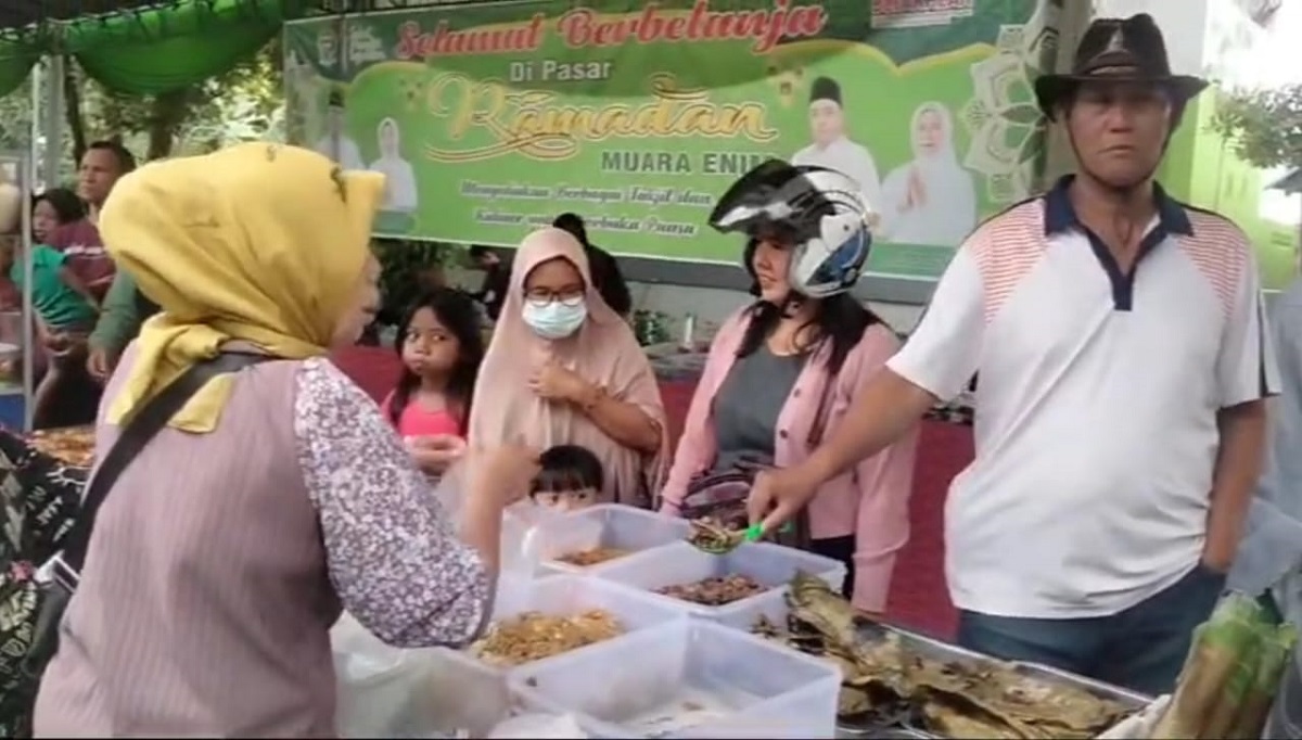  Pasar Ramadhan Mampu Tingkatkan Perekonomian Warga dan UMKM