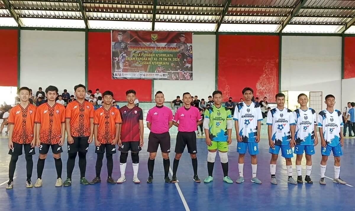 SMK PGRI 2 Palembang Libas SMA Al-Furqan dalam Turnamen Futsal Piala Pangdam II Sriwijaya