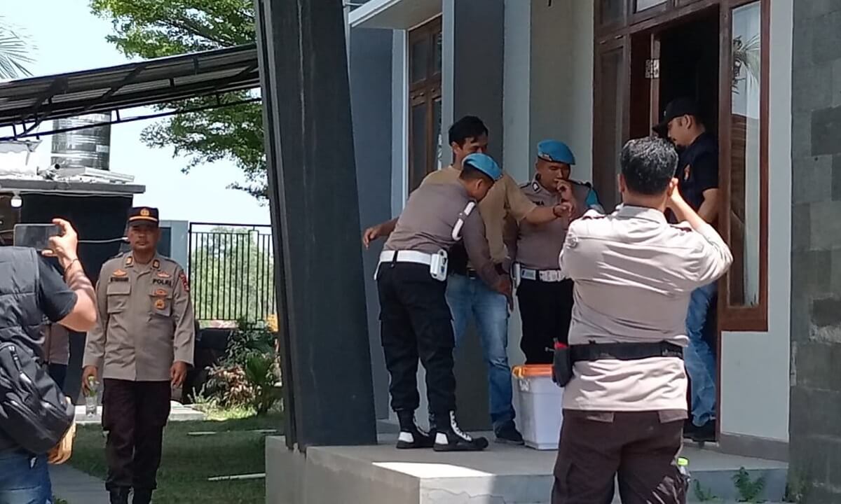 2 Rumah Terduga Pelaku Tambang Batubara Ilegal Digeledah, Satgas Gabungan Polda Sumsel Amankan Dokumen