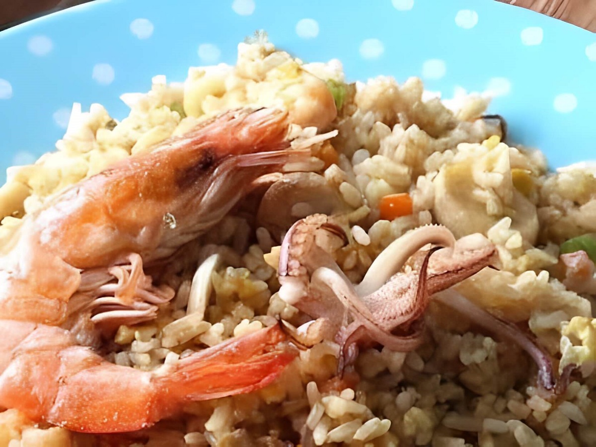 7 Resep Rahasia Bikin Nasi Goreng Seafood, Gurih, Lezat, dan Menggoda Selera!