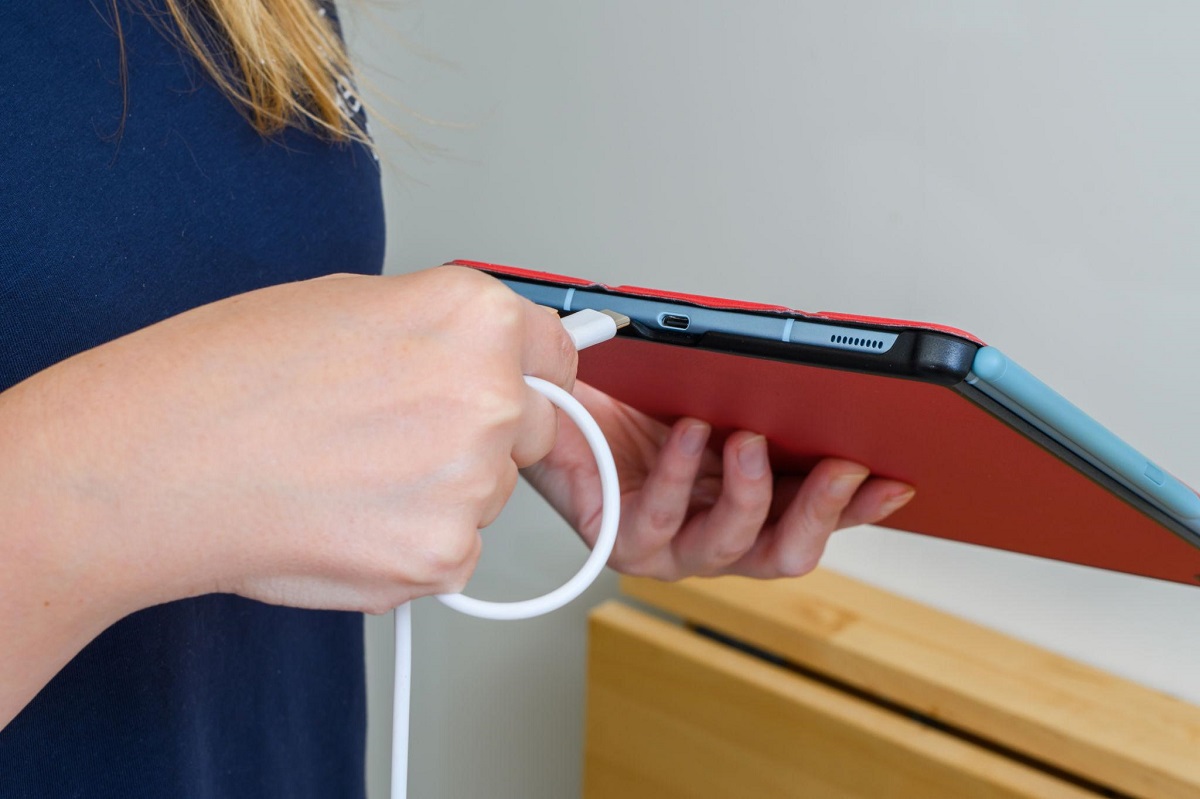 Cas Kilat Tapi Tetap Aman! Ini Rahasia Moto Pad 2026