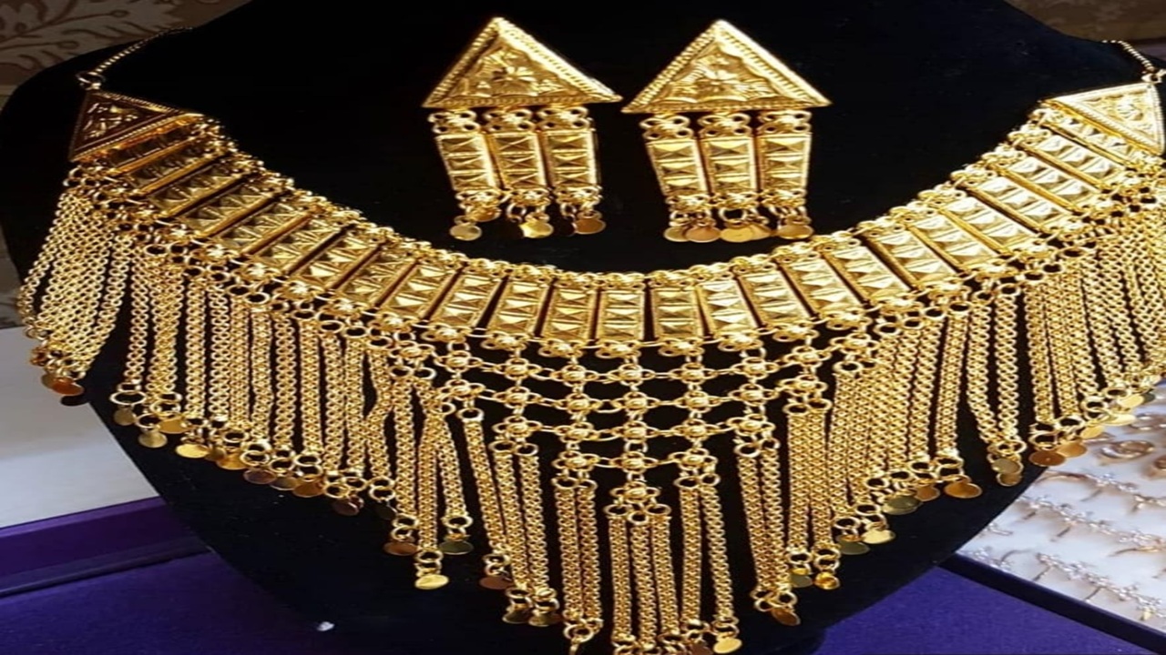 Maksimalis dan Mencolok, Inilah Pesona Kalung Emas 1 Kilogram