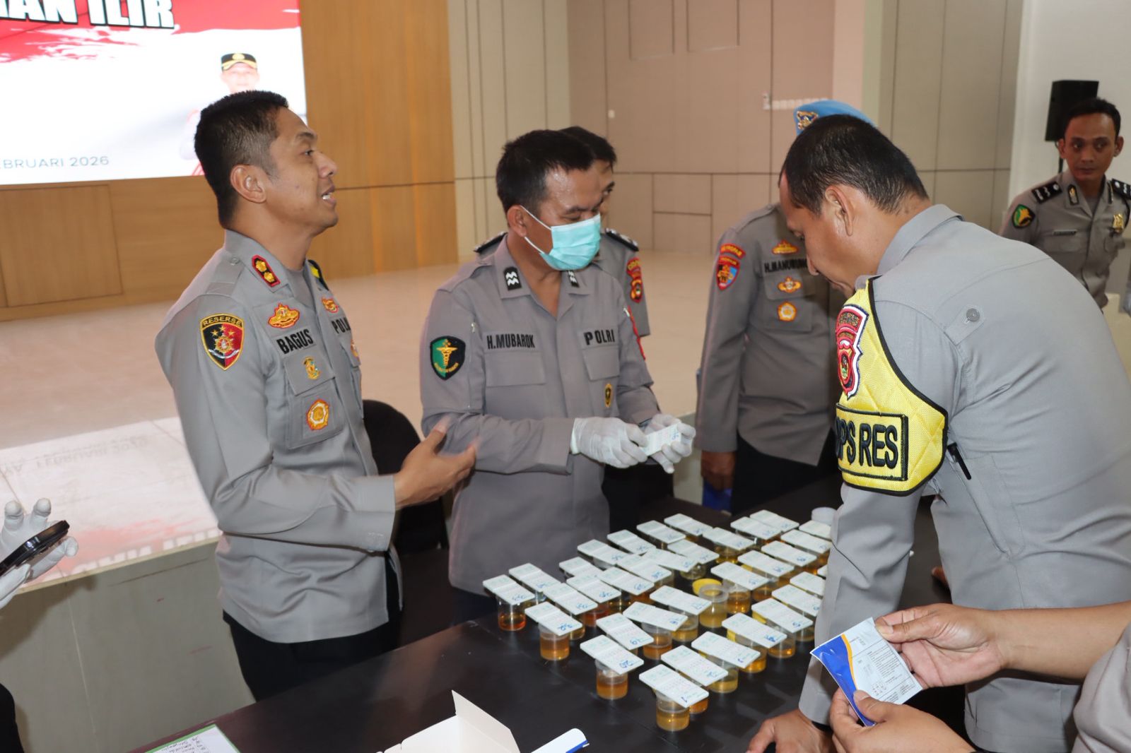 Tes Urine Mendadak  PJU dan 38 Personil Angota Polres Ogan Ilir