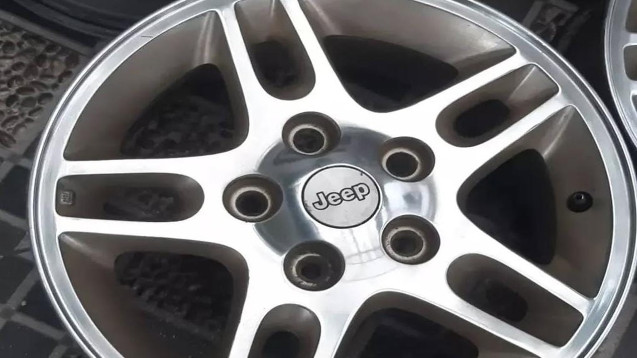 Tampil Beda! Velg Jeep J24A 2025 Bikin Pecinta Otomotif Terpesona