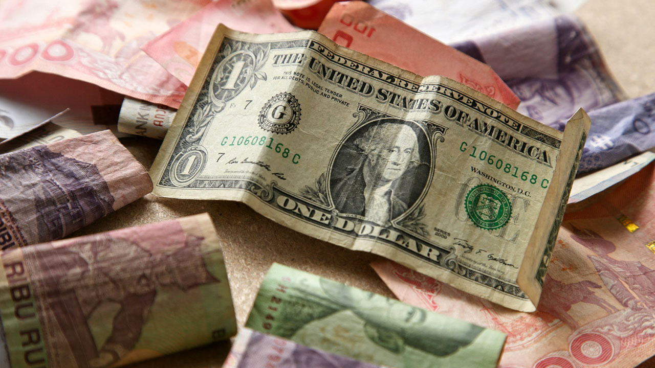 Kurs Dolar AS Hari Ini 27 April 2026: Rupiah Masih Tertekan di Level Rp17.200-an