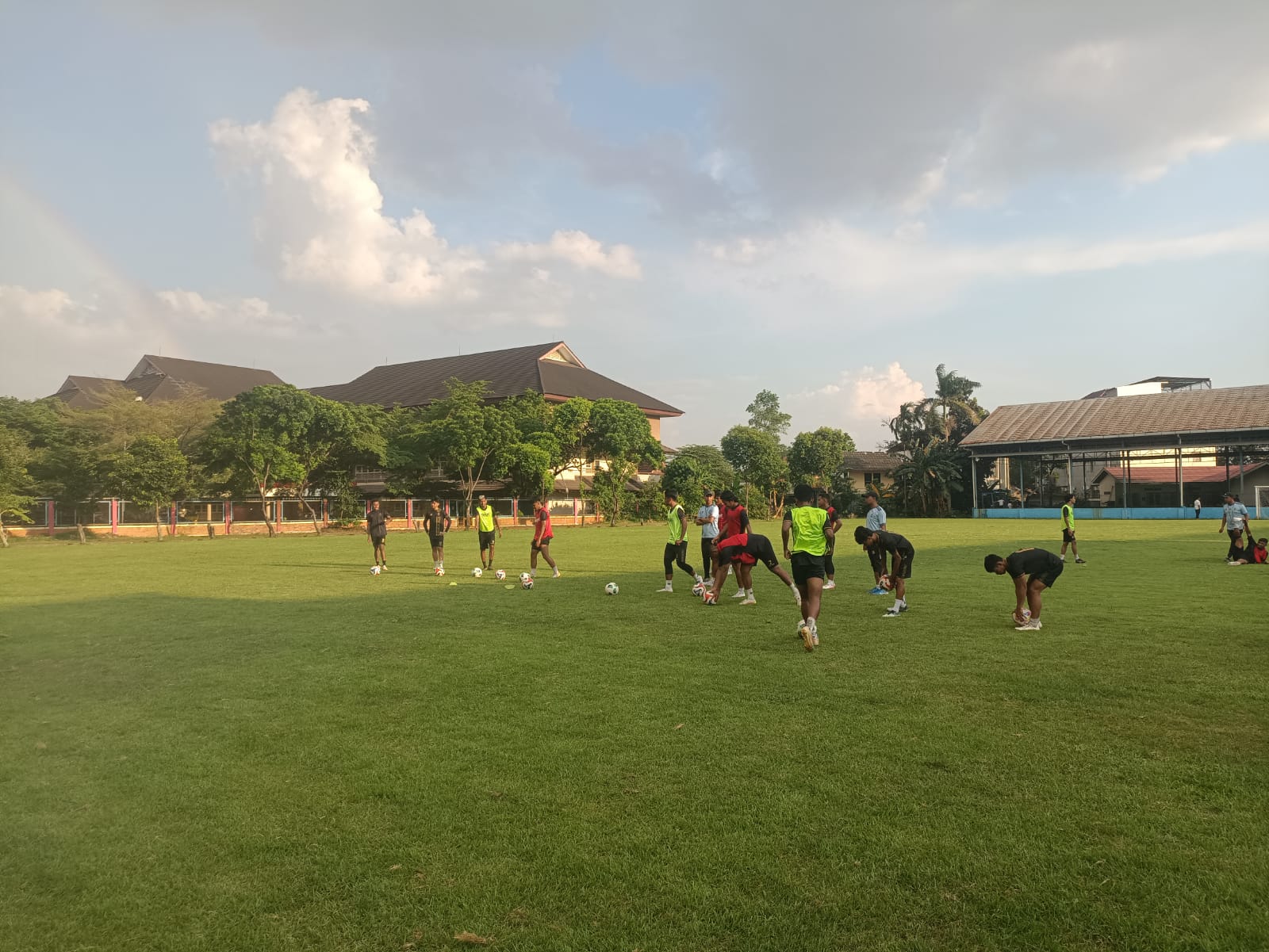 Duel Derby Sumsel, Budi Sudarsono Tekankan Pemain Untuk Berpikir Positif