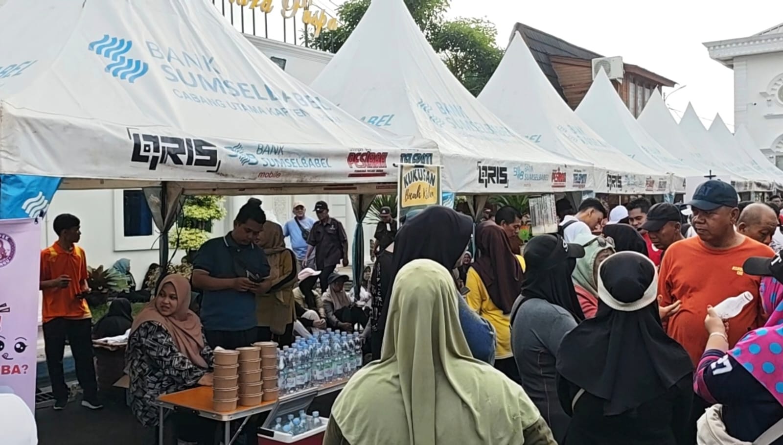 10 UMKM Meriahkan Roadshow Jalan Sehat PALTV