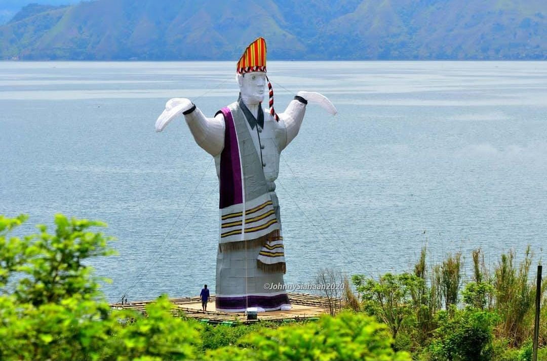 Patung Sigale-gale yang Menarik Perhatian di Pulau Samosir