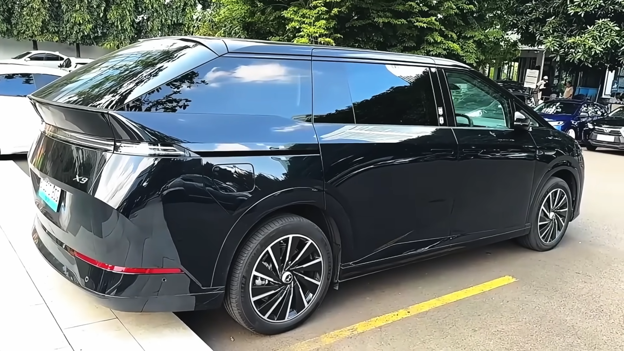 Xpeng X9: MPV Listrik Mewah yang Bikin Lexus LM dan Alphard Terancam