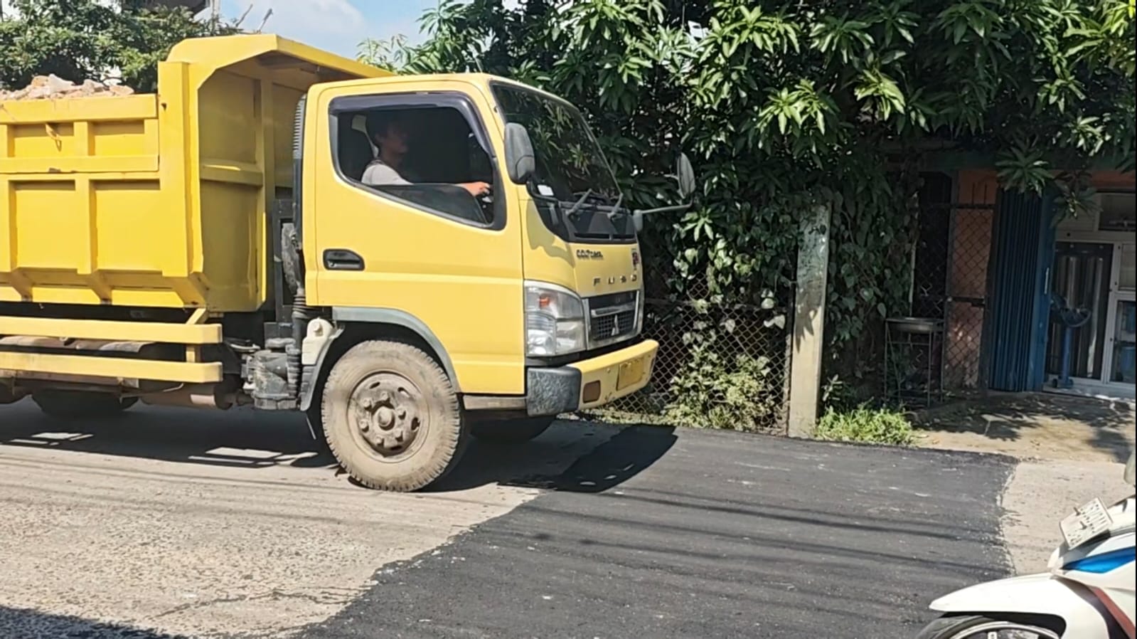 Kondisi Jalan Retak Sukawinatan sudah Diperbaiki