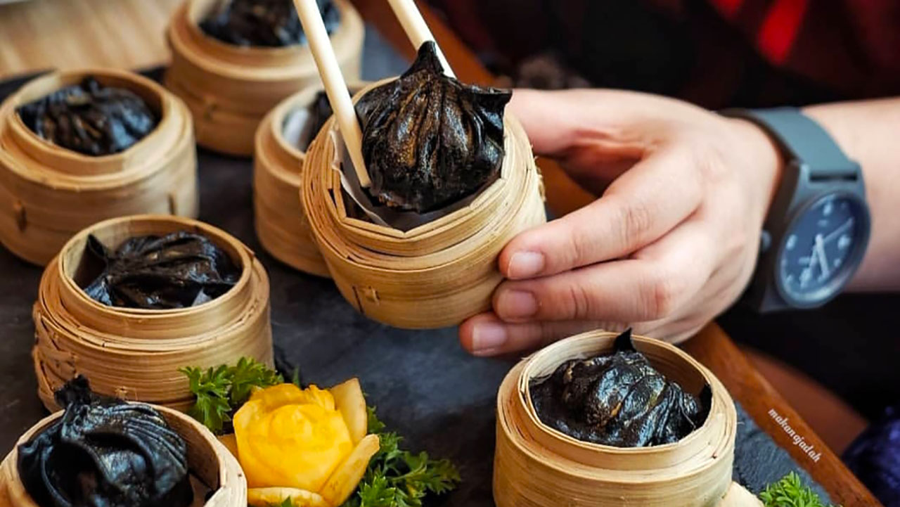 Dimsum Hitam, Sajian Unik yang Menggoda Selera dan Semakin Populer