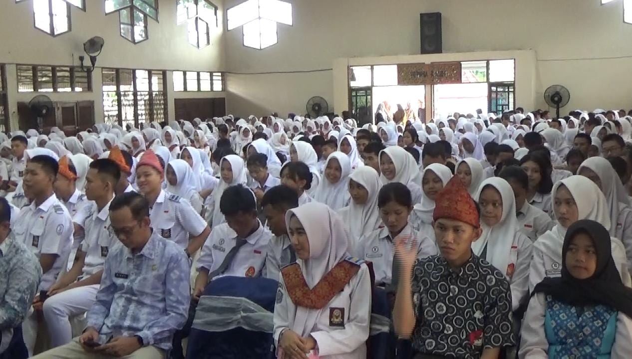 Cegah Kenakalan Remaja Palembang, Tim PKK Pusat Sosialisasi Bahaya Pinjol, Judol dan Narkoba