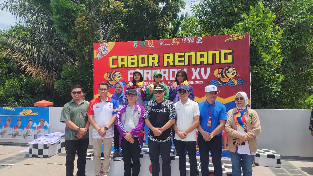 Turun di Cabor Renang, Siswi Kelas XI SMAN 8 Palembang Sumbang 3 Medali Untuk Palembang di Porprov XV Sumsel
