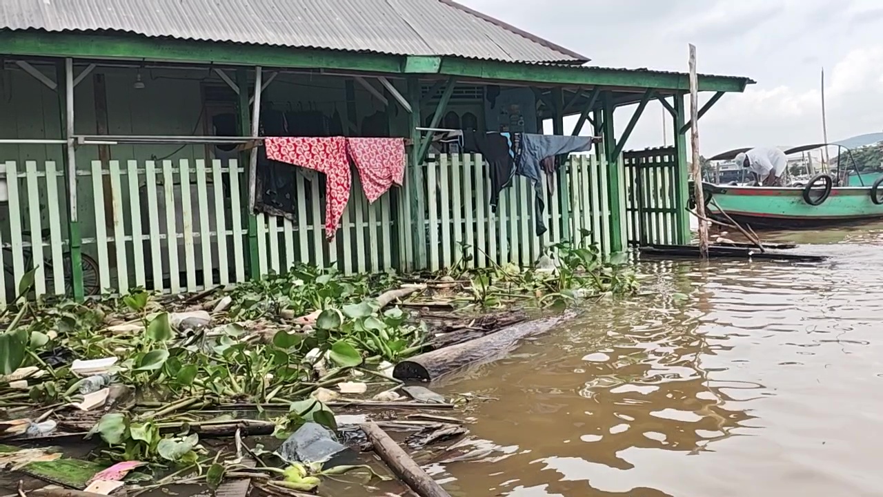 Pasang Sungai Musi Capai 4 Meter, Warga Dihimbau Waspada