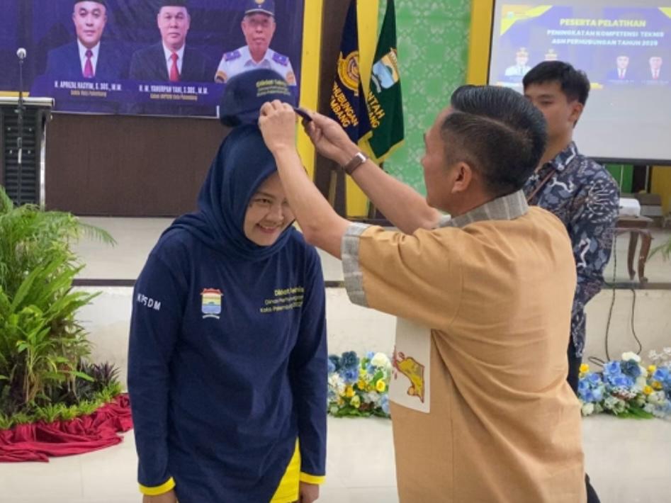 Walikota Palembang Buka Pendidikan dan Pelatihan Pegawai Dinas Perhubungan 