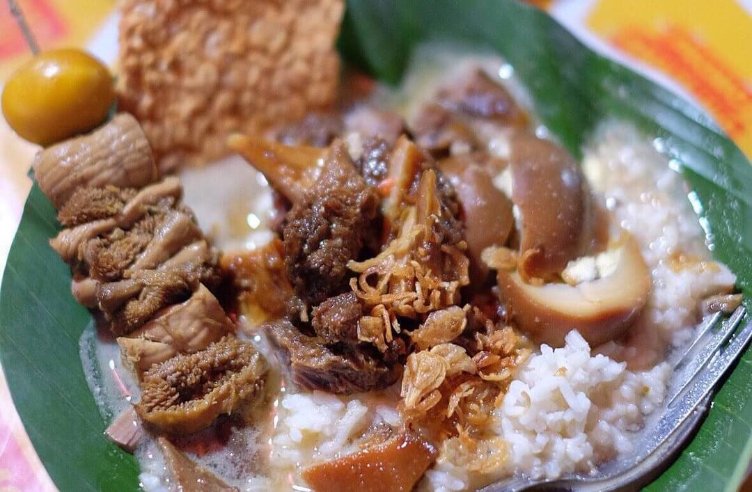 Nasi Subut, Kelezatan Tradisional Kalimantan Utara dengan Sentuhan Ungu yang Menggoda