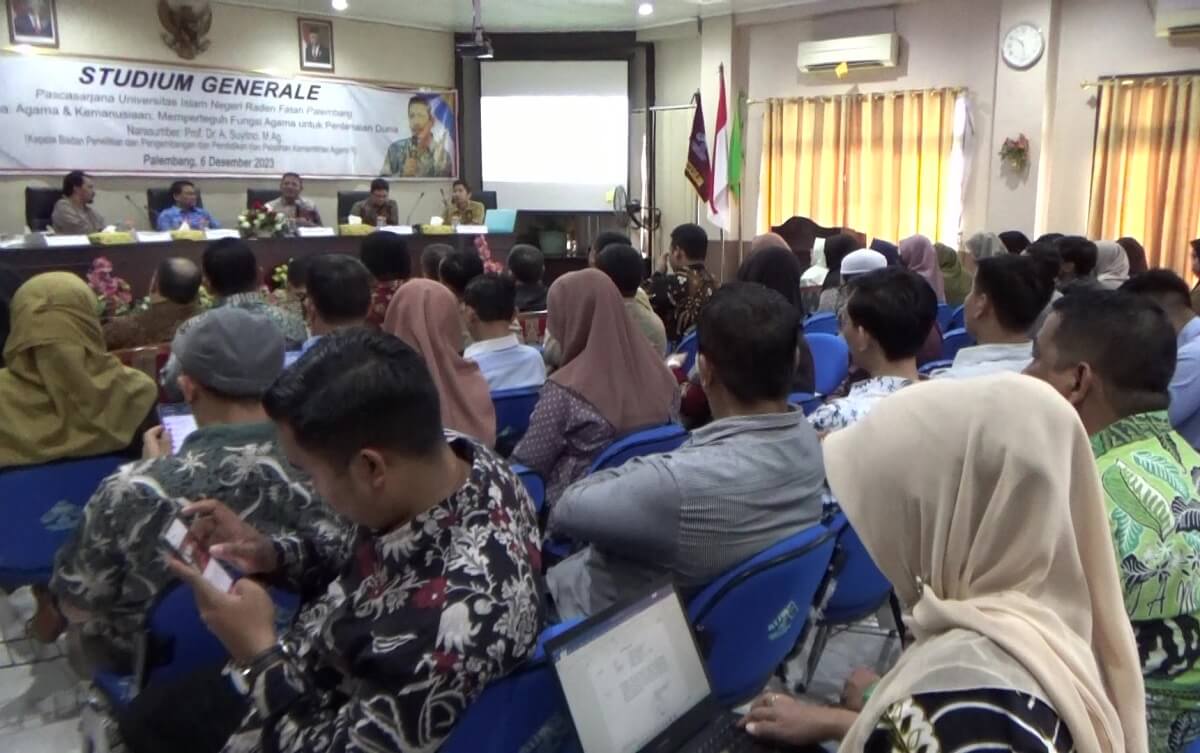Kuliah Umum Pascasarjana UIN Raden Fatah Palembang, Prof Suyitno: Pentingnya Agama untuk Masalah Kemanusiaan