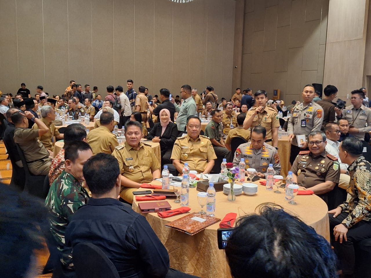 Forkopimda Se-Sumsel Gelar Rapat Perdana 2025 di Novotel Palembang, Ini Pesan Gubernur !!