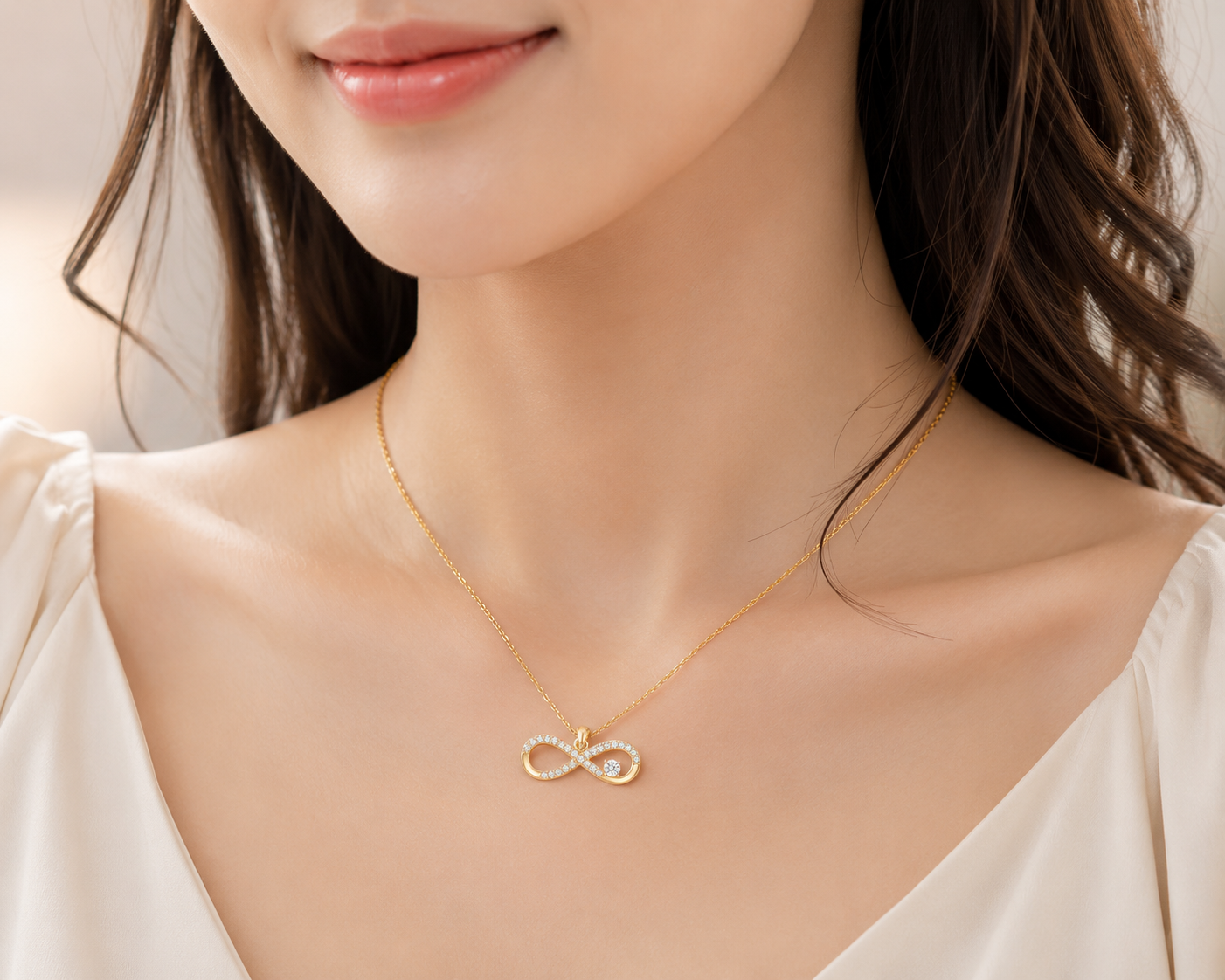 Liontin Infinity dengan Berlian, Perhiasan Elegan Bermakna Cinta Abadi