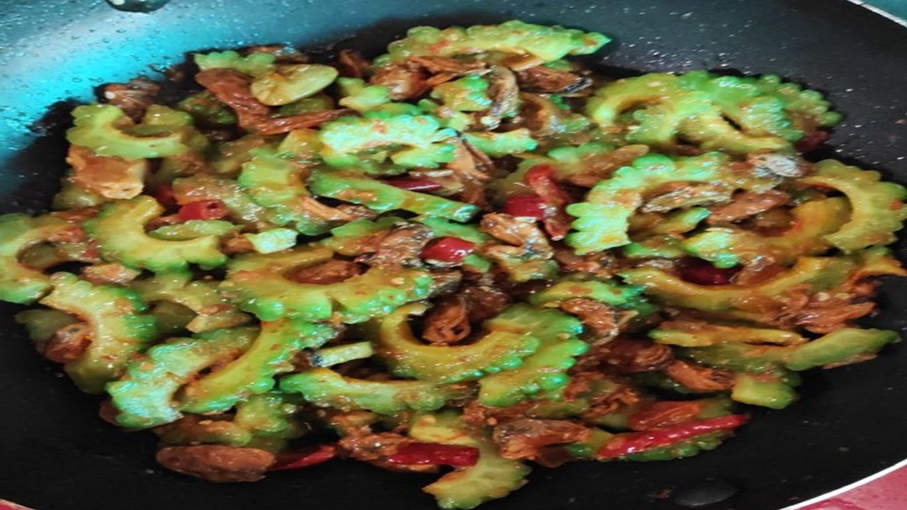 Sambal Pare dan Kerang: Perpaduan Pahit dan Gurih yang Lezat