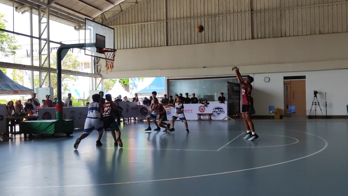  Tak Diberi Ampun, Tim Basket Putra SMP Negeri 1 D Palembang Tundukkan SMP Kumbang D Dengan Skor 9-2