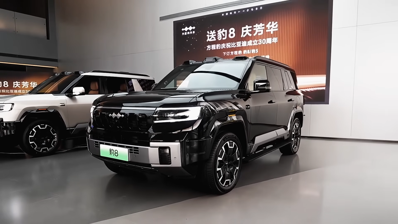 Fangchengbao B8 (Denza B8): SUV Offroad Mewah dari BYD yang Siap Menggoda Pasar Indonesia