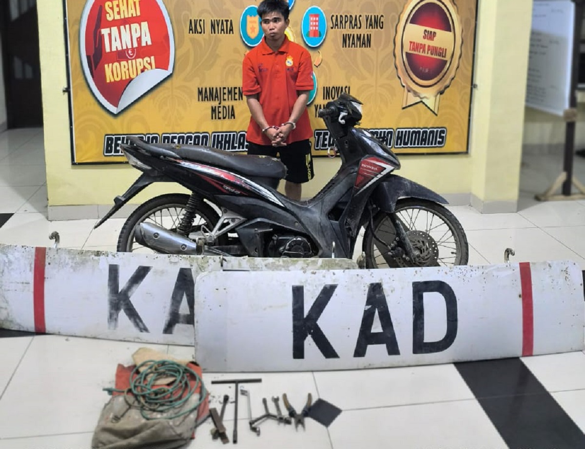  Pencuri Body Panel Pesawat Icon Wisata di Kota Prabumulih Ditangkap Polisi