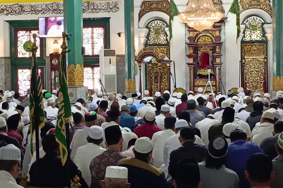Intip Suasana Jum’atan Perdana Ramadan di Masjid Agung Sultan Mahmud Badaruddin Jayo Wikramo Palembang