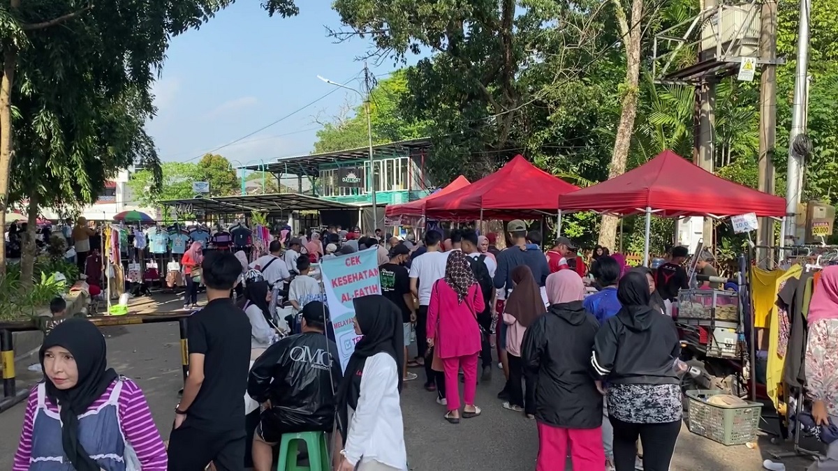 Terlau Padat Pedagang, Pj Walikota Palembang Minta Kembalikan Fungsi Taman Kambang Iwak Sebagai Arena Olahraga