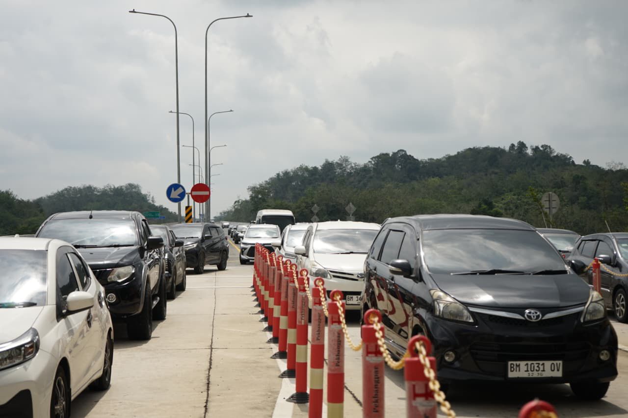 Trafik Libur Panjang Akhir Pekan Perayaan Paskah di Jalan Tol Trans Sumatera (JTTS)