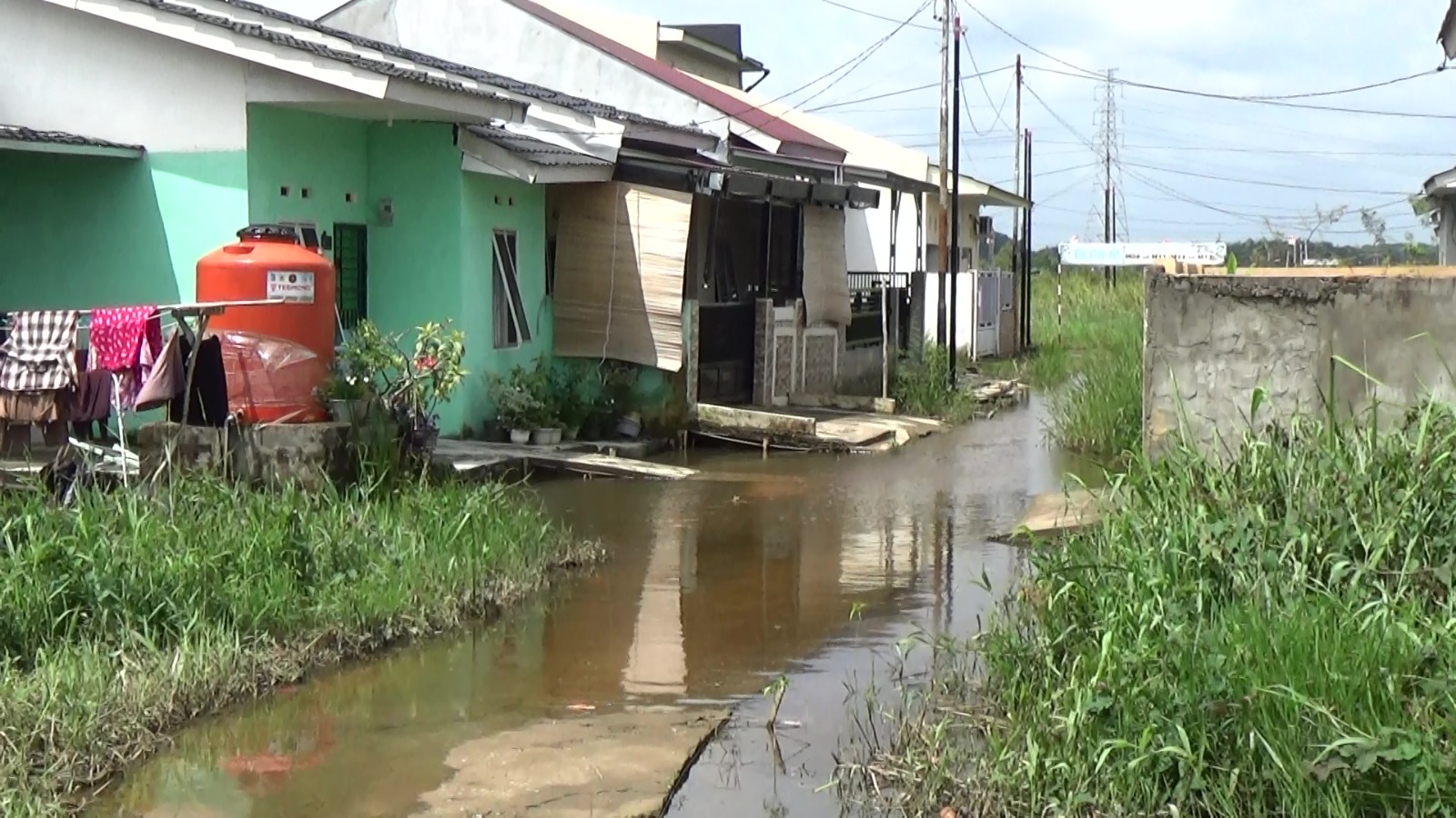 Developer Diminta Bangun Tanggul untuk Cegah Banjir di Perumahan Pelangi 2