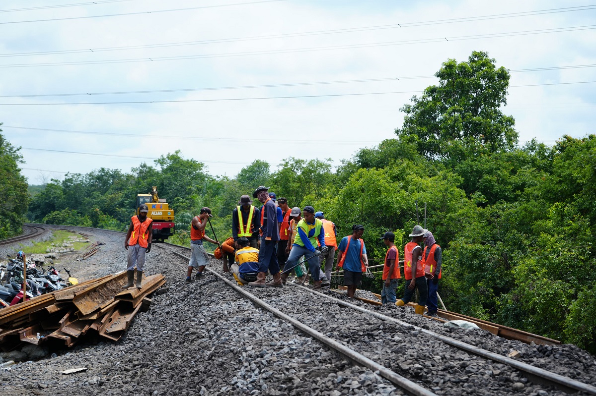Antisipasi Musim Hujan, KAI Divre III Palembang Fokus Amankan 32 Titik Rawan Bencana di Jalur Kereta