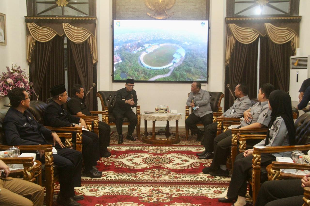 Audiensi dengan Bupati OKU, Kemenkum Sumsel Perkuat Sinergi Pembentukan dan Harmonisasi Produk Hukum Daerah