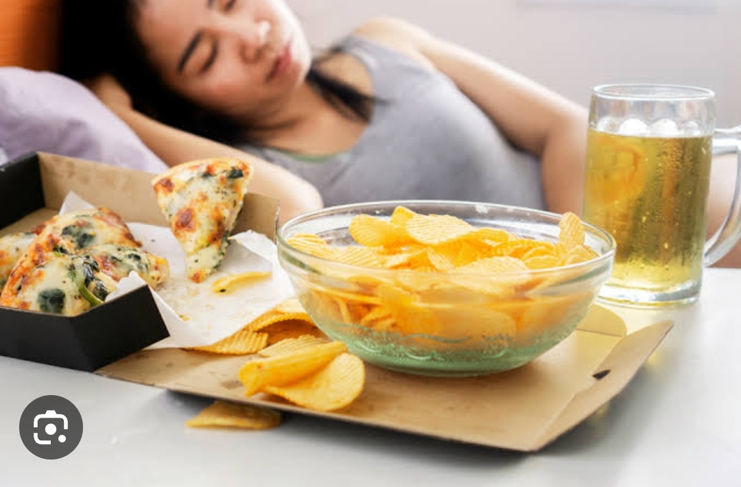 Awas Bisa Berisiko Fatal!, Bahaya Tidur Setelah Makan untuk Kesehatan Anda