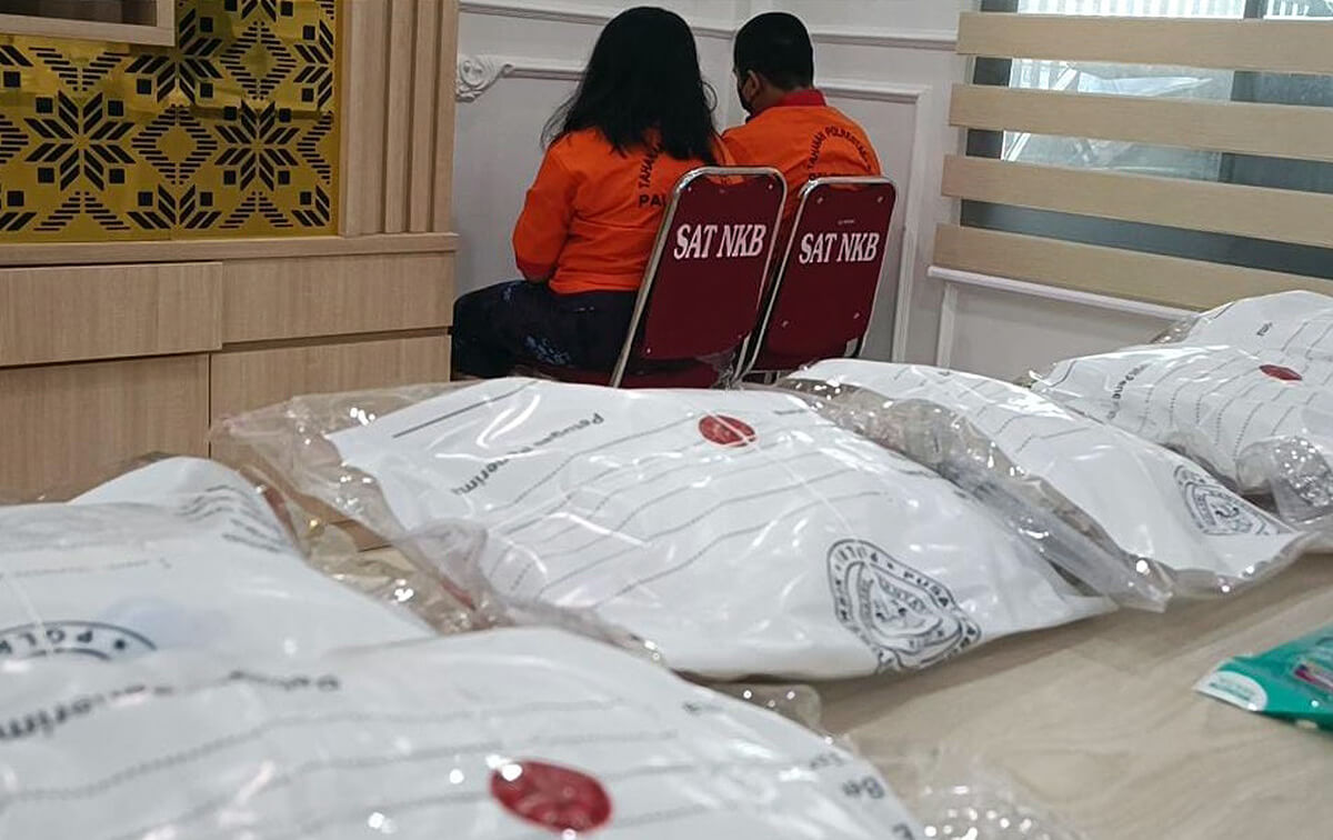 Satnarkoba Polrestabes Palembang Gagalkan Penyelundupan 41.030 Pil Ekstasi
