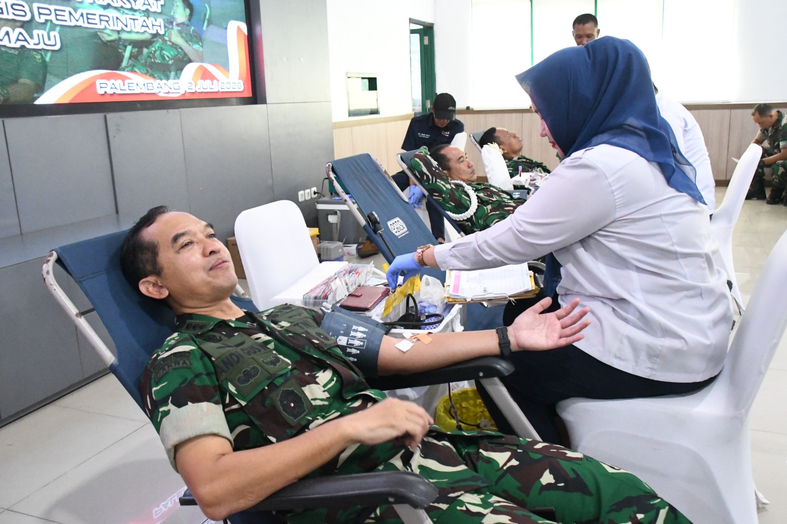 Korem 044/Gapo Gelar Donor Darah untuk Bantu Penuhi Stok Darah di Palembang