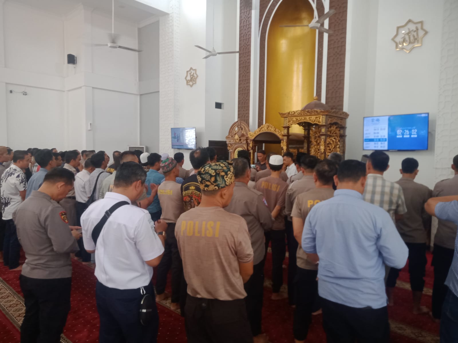 Kabag SDM Pimpin Sholat Ghoib di Polrestabes Palembang untuk Korban Penembakan di Polres Way Kanan Lampung