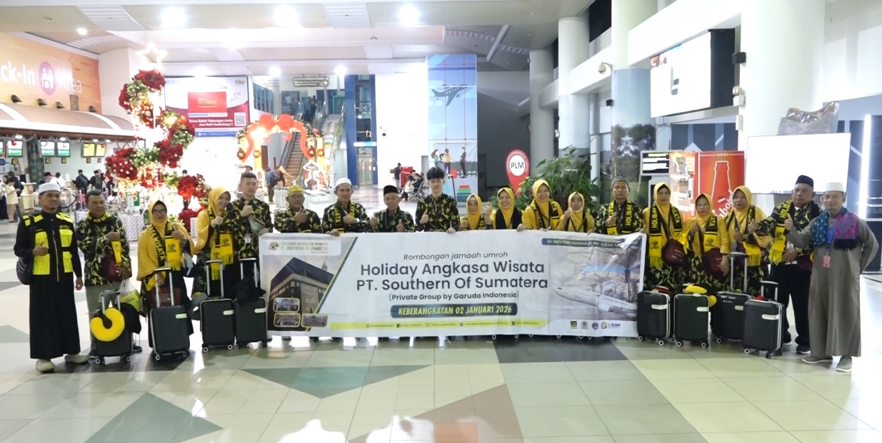 Holiday Angkasa Wisata Lepas 17 Jamaah Umroh Private Group Paket Garuda Indonesia 12 Hari