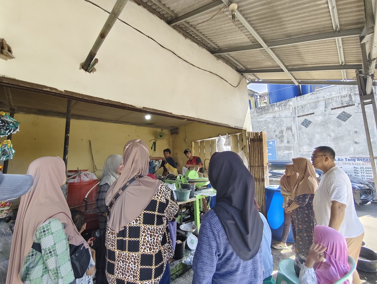 Ramai Pesanan, Omzet Penggilingan Daging di Palembang Melonjak hingga 50%