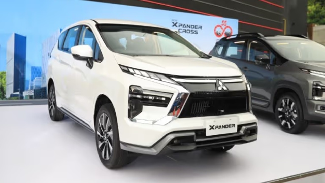 Mitsubishi Rilis Xpander & Xpander Cross Facelift 2025 dengan Penyegaran Baru