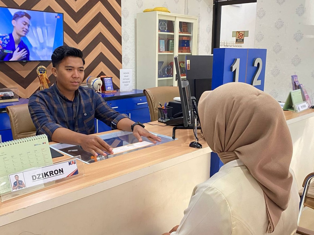 Kabar Gembira, KAI Beri Tarif Khusus Untuk Lansia, Wartawan, TNI Dan Polri