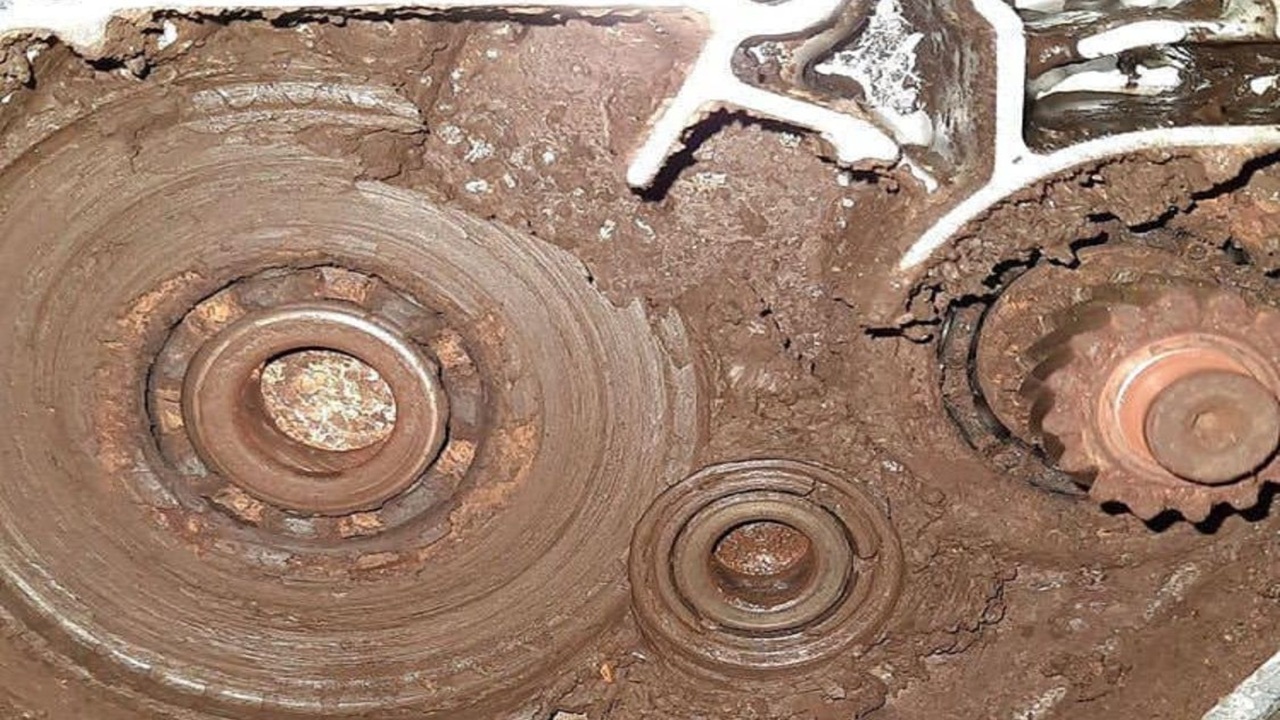 Jangan Diabaikan! Ini 7 Alasan Oli Gardan Sering Mengalami Kebocoran