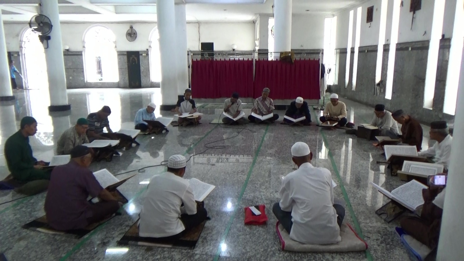 Selama Ramadhan, Masjid Agung Rutin Gelar Tadarus Qur'an