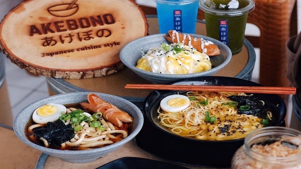 Ramen dan Udon: Dua Sajian Mie Jepang yang Menggugah Selera, Apa Bedanya?
