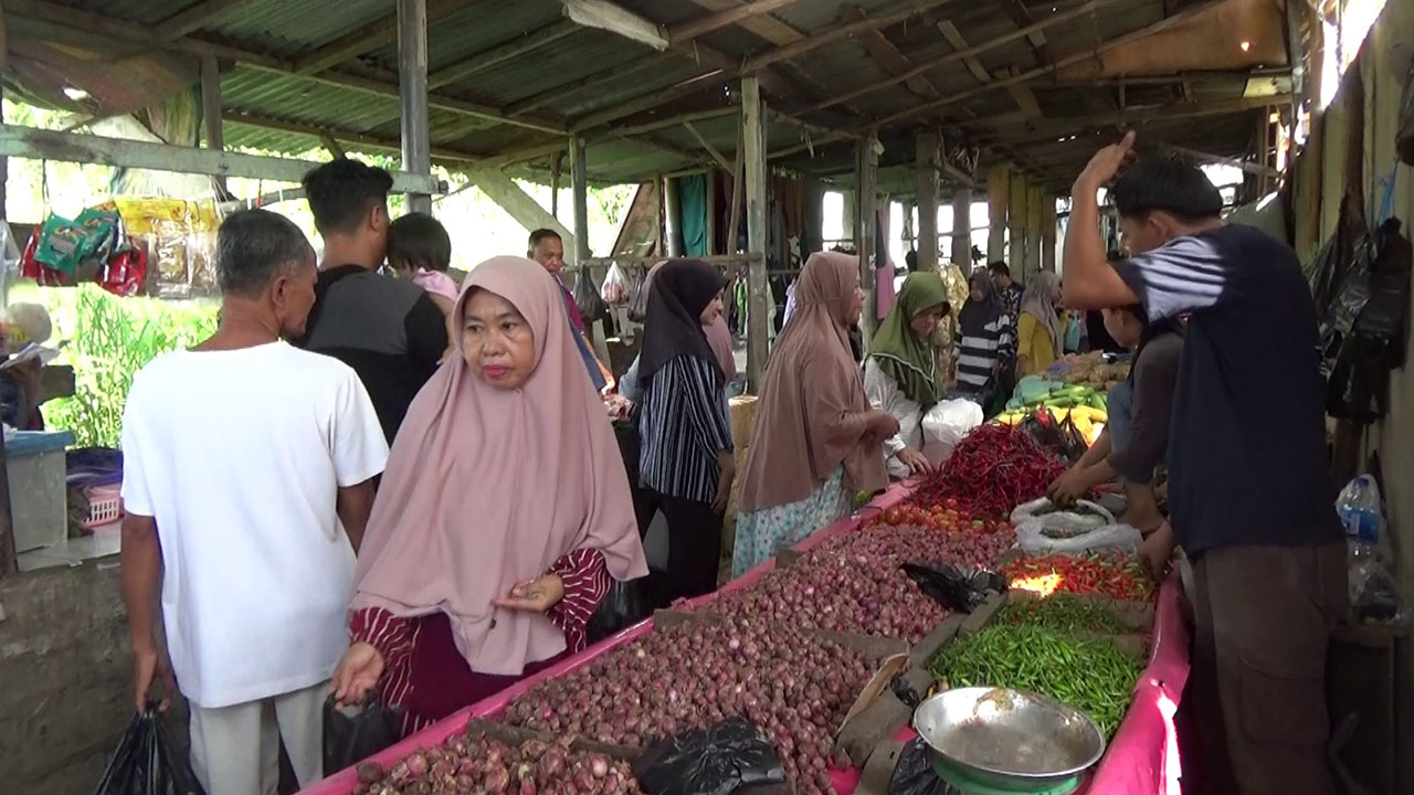 Harga Sembako dan Sayuran di Pasar Pocong Palembang Naik Jelang Iduladha