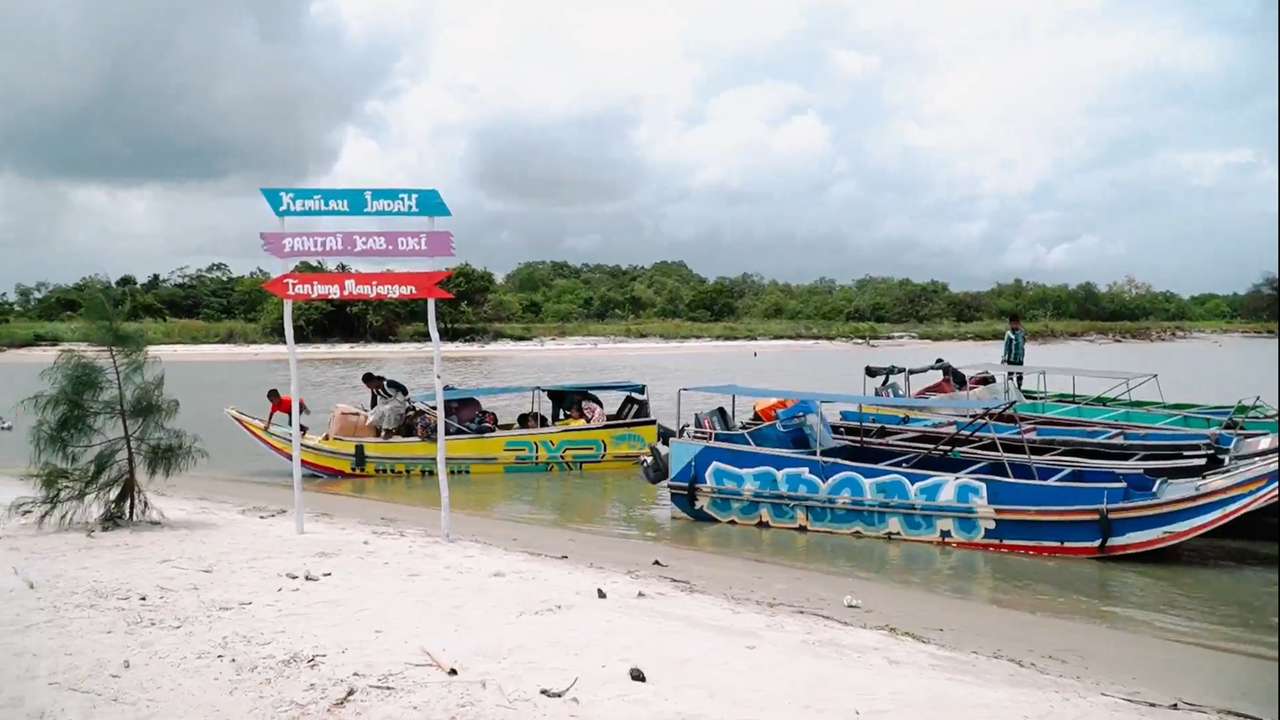 Menjelajahi Keindahan Tersembunyi Pantai Tanjung Menjangan, Sumatera Selatan